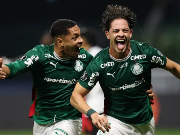 Palmeiras enfrenta a LDU em partida pela Libertadores.