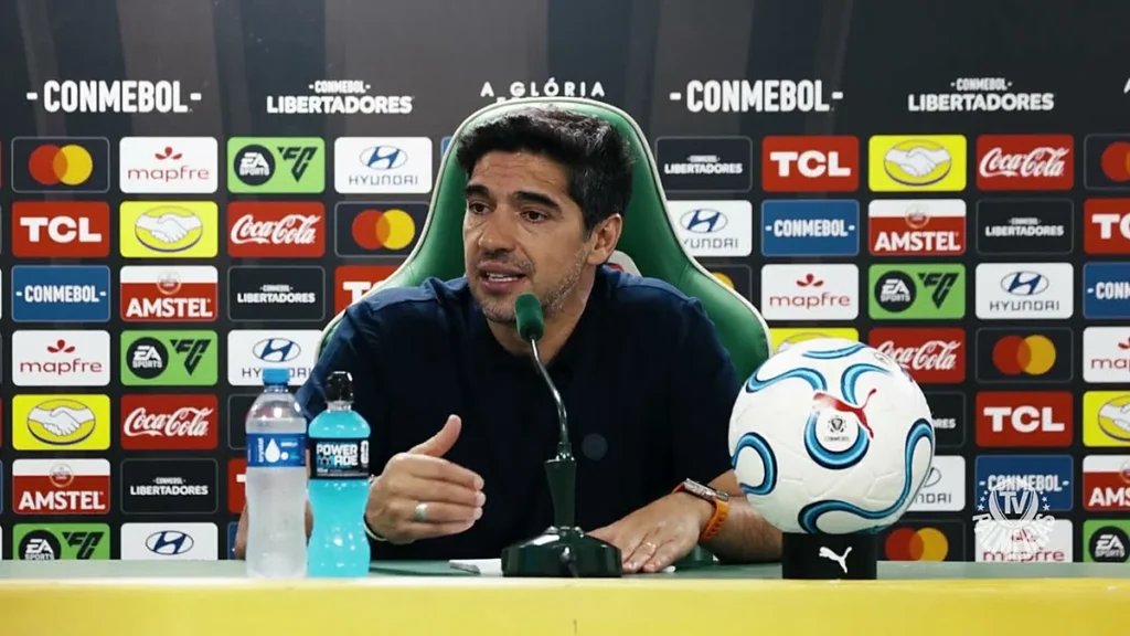 Abel Ferreira, técnico do Palmeiras, em entrevista coletiva após a classificação para a final da Libertadores