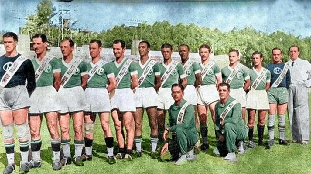 Time do Palmeiras campeão paulista de 1942