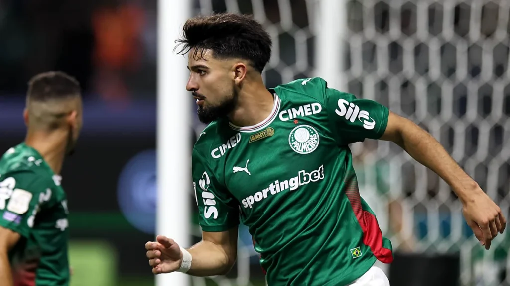 Flaco López, artilheiro do Palmeiras em 2026, comemora gol