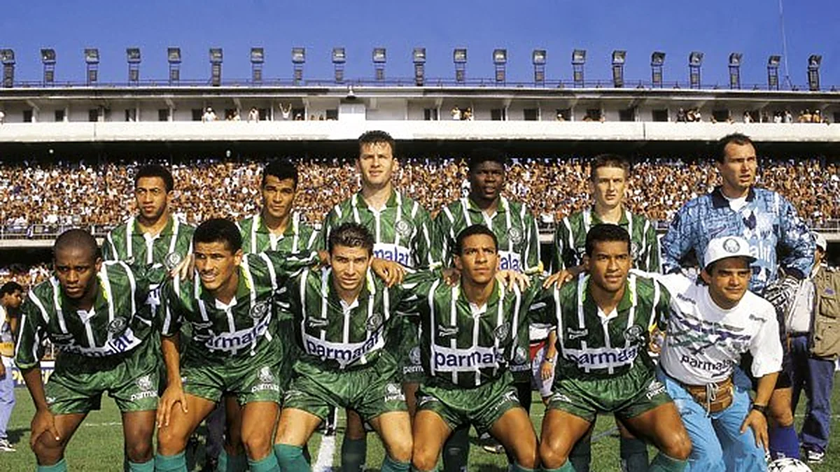 Time do Palmeiras campeão paulista de 1996, com Galeano no elenco