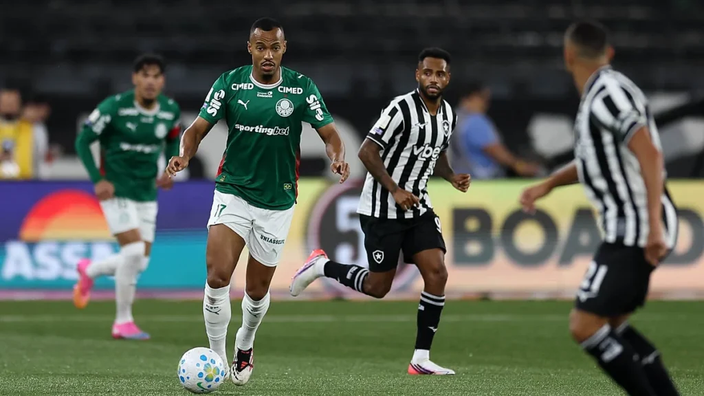 Marlon Freitas, volante do Palmeiras, provável titular contra o Fluminense na semifinal da Libertadores