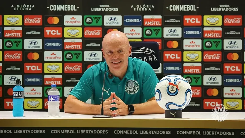 Vitor Castanheira, auxiliar de Abel Ferreira, na entrevista coletiva depois de Fluminense 1 x 2 Palmeiras, no Maracanã